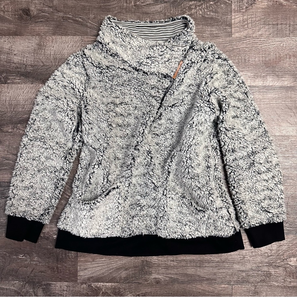Maurices Black/Grey Sherpa Teddy Half-Zip Jacket Like New Size Large